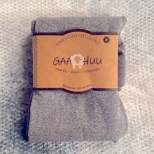 🌟 NEW 🌟 Fleece Lined Leggings - Size M